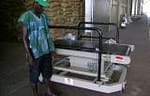Online weighing conveyor